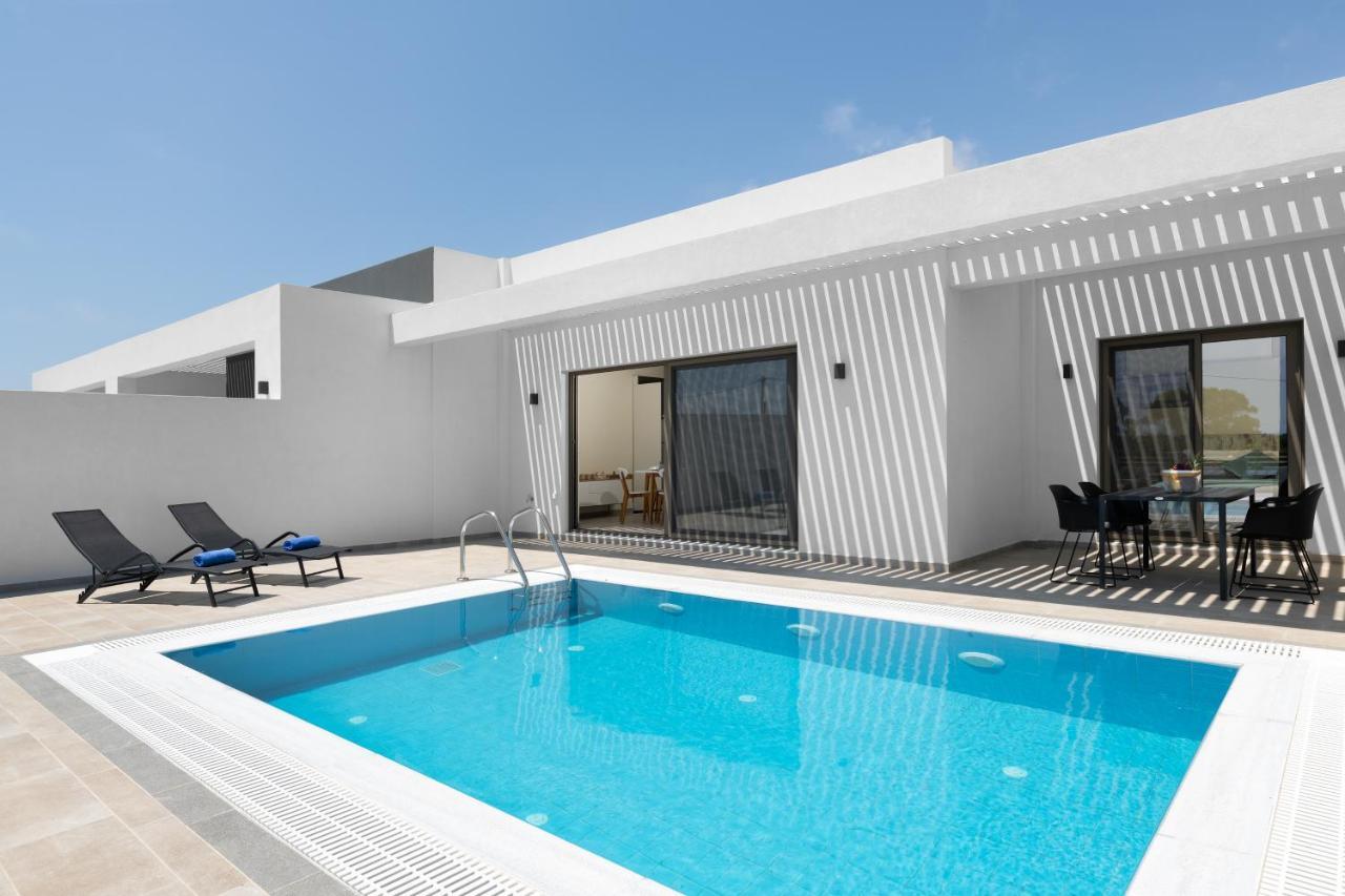 Armonia Suites 根纳迪 外观 照片