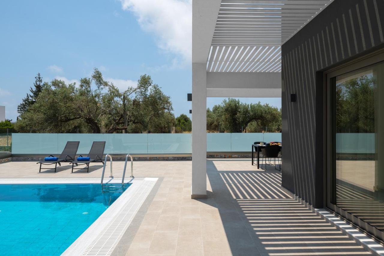 Armonia Suites 根纳迪 外观 照片