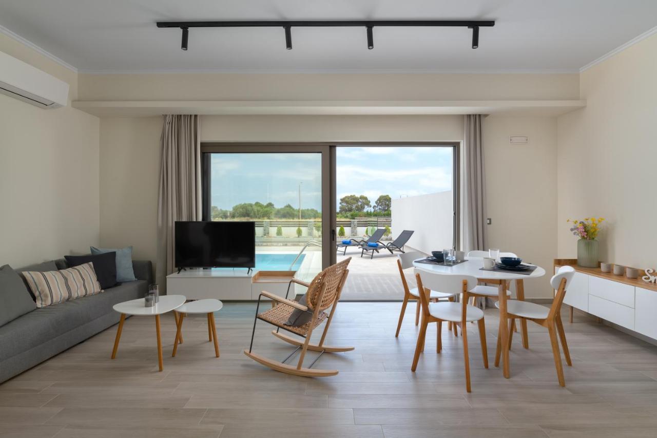 Armonia Suites 根纳迪 外观 照片
