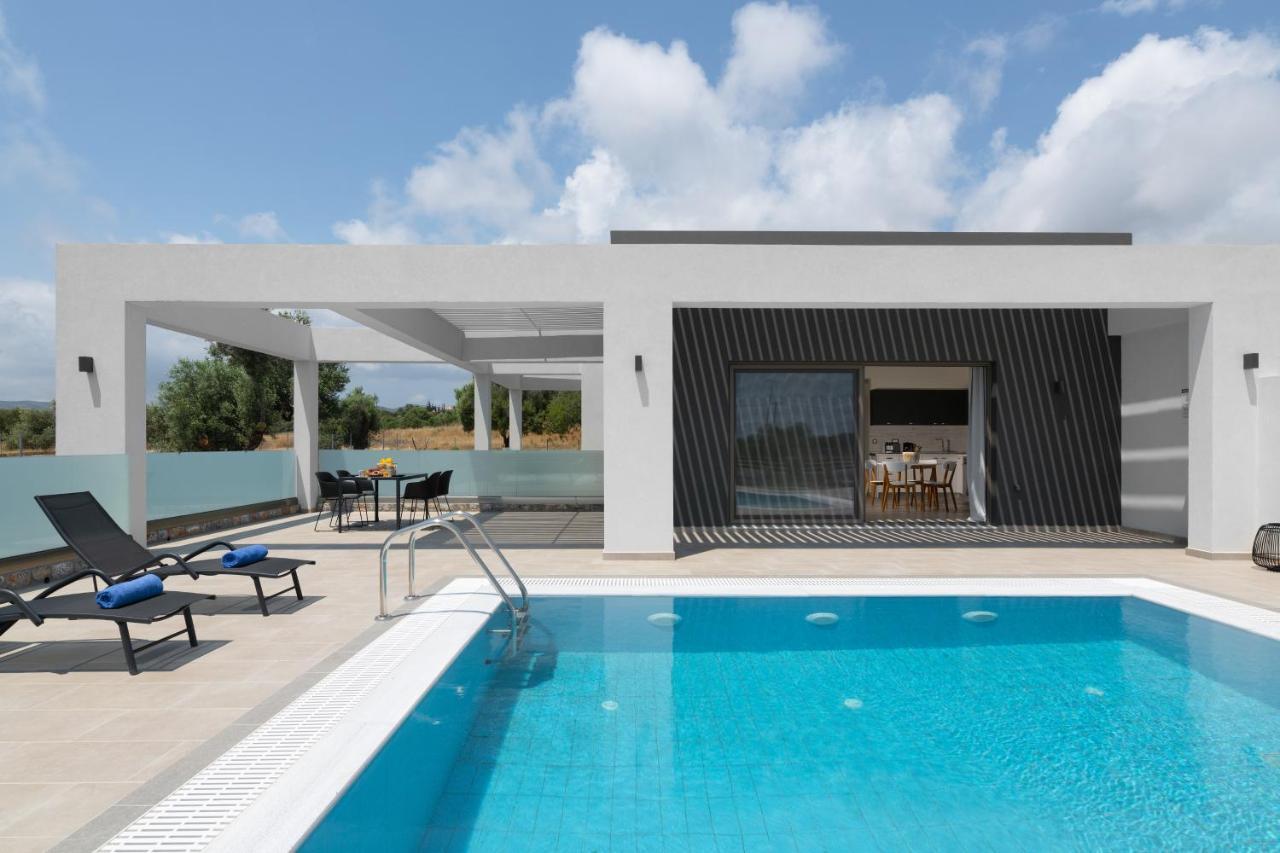 Armonia Suites 根纳迪 外观 照片