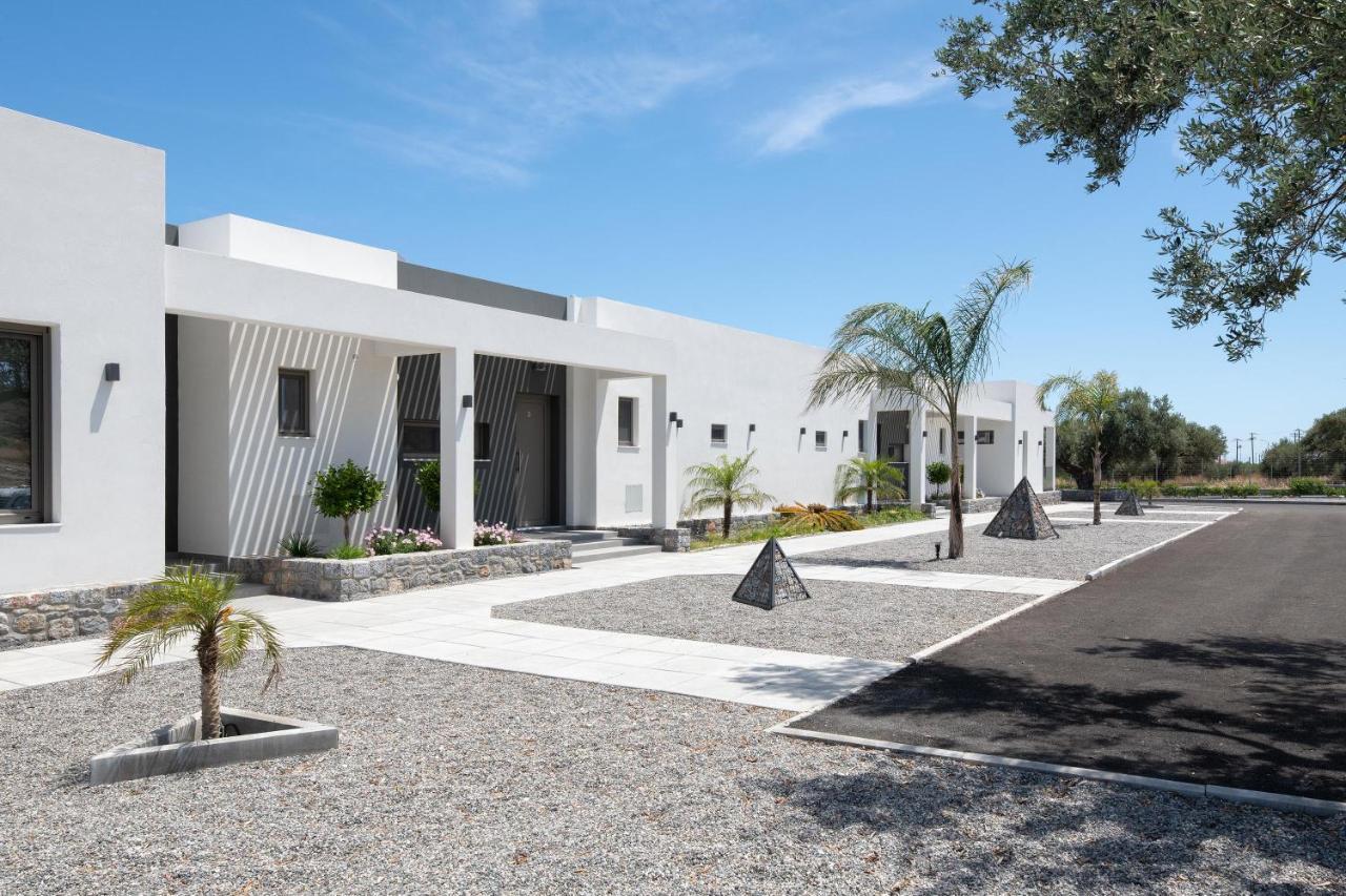 Armonia Suites 根纳迪 外观 照片