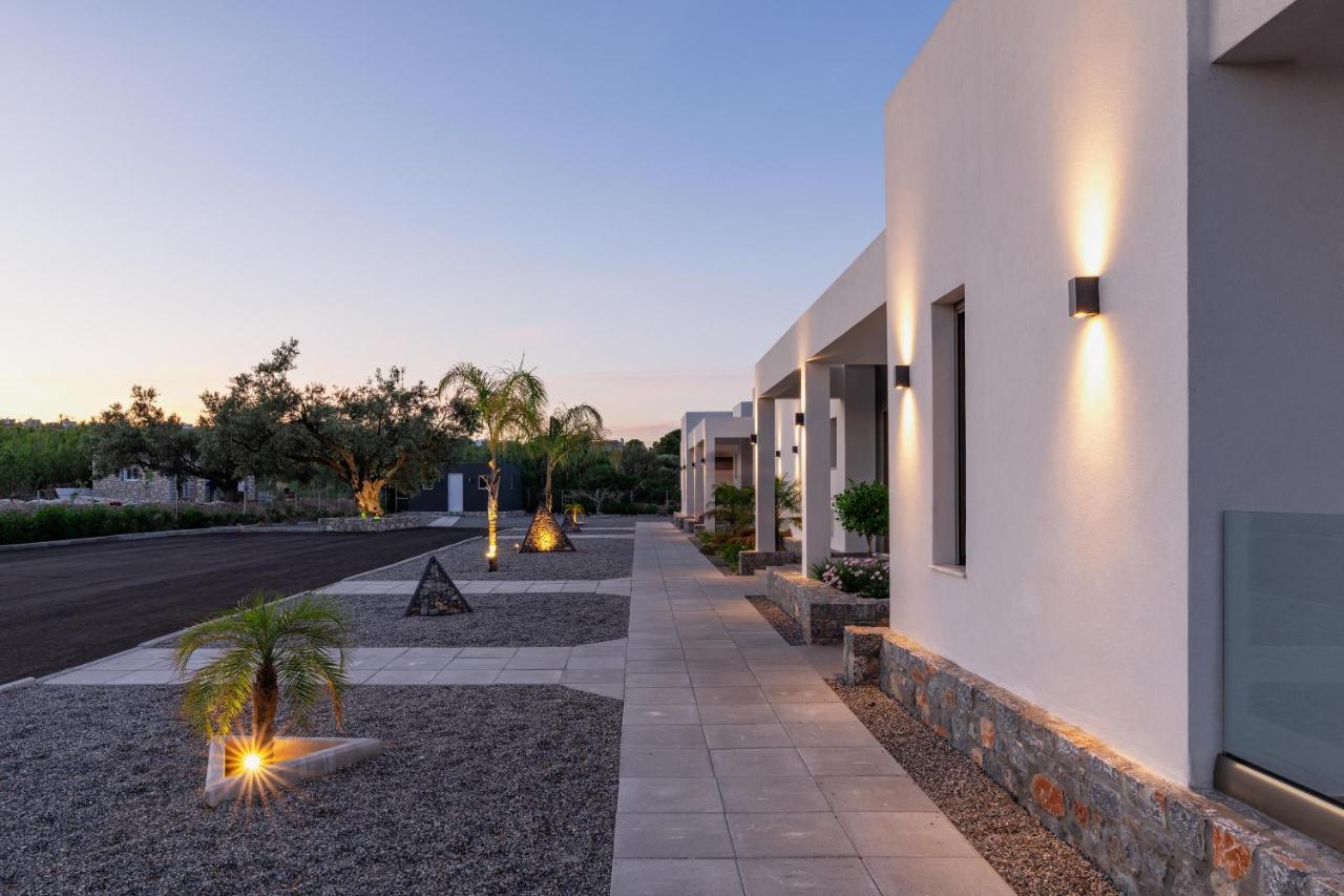 Armonia Suites 根纳迪 外观 照片