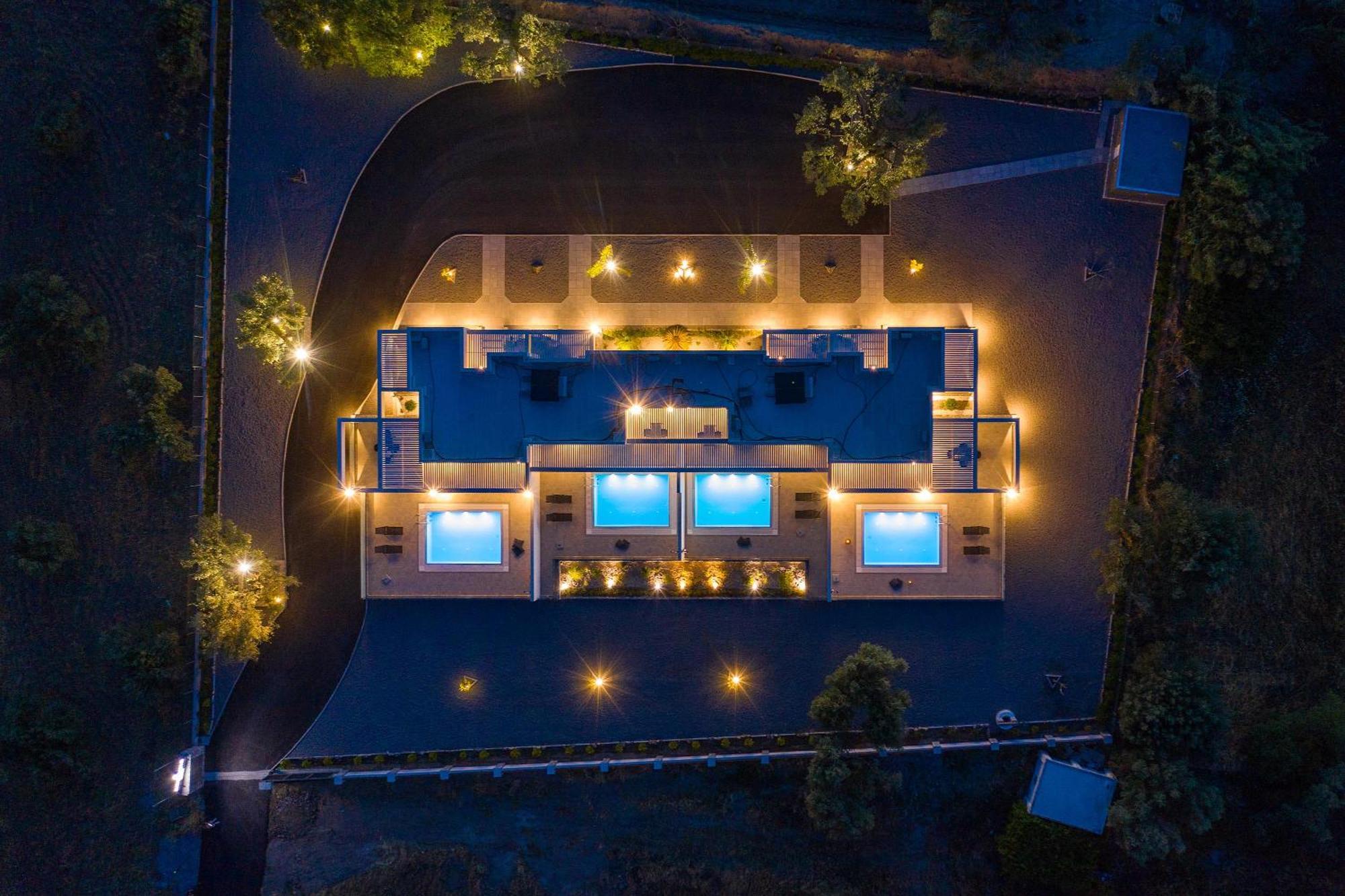Armonia Suites 根纳迪 外观 照片